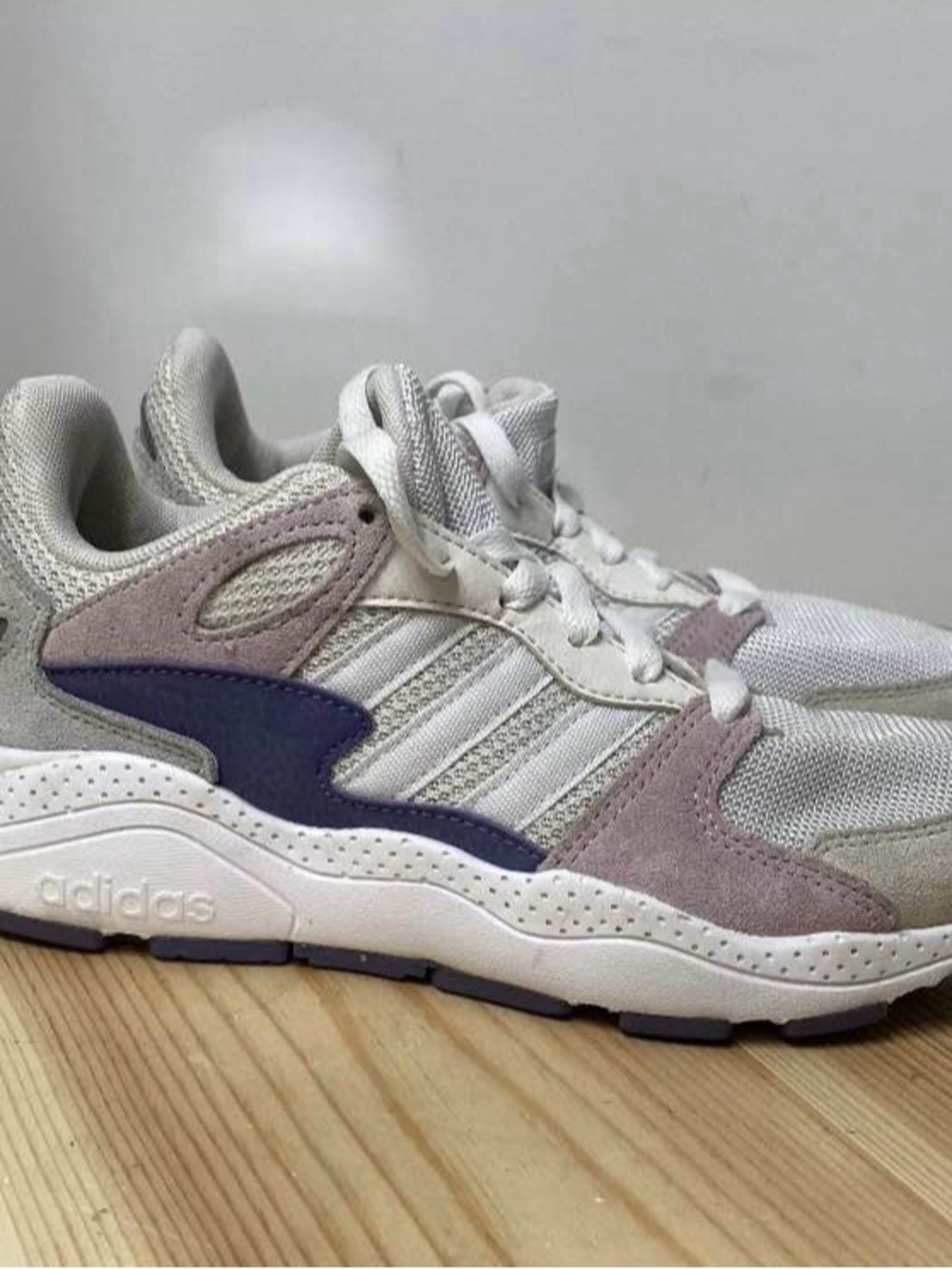 Adidas Crazy Chaos White/Pink Running Shoes Sneakers EF1049 Women’s Size 6
